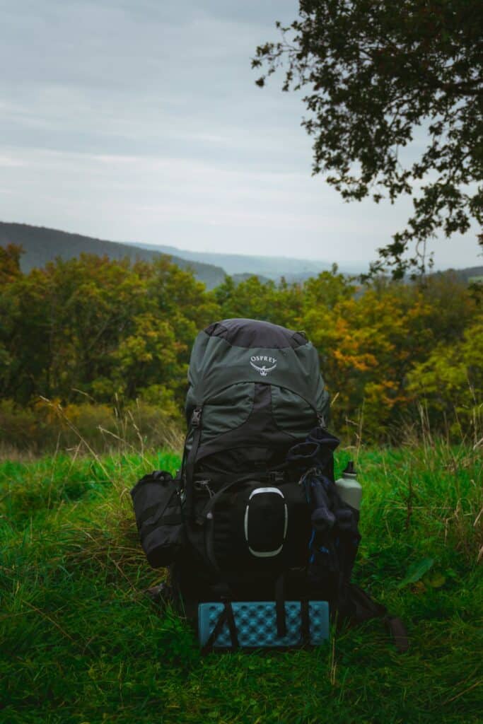 Mochila de Trekking y Montaña 50L
